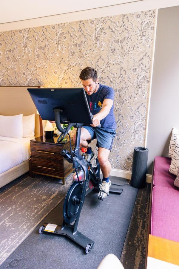 Deluxe King Room,1633684301:JPEG