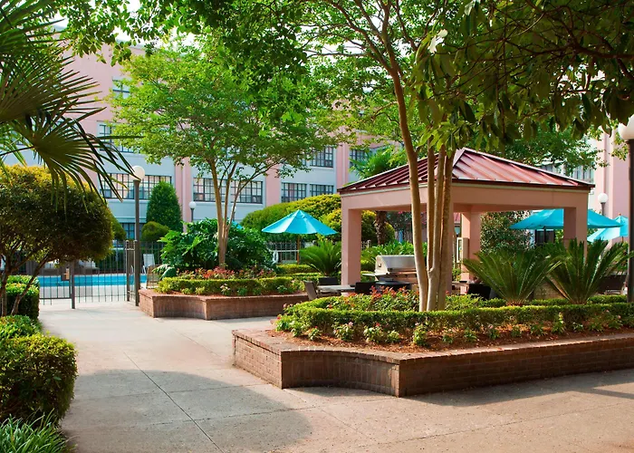 Cheap hotels Sonesta Es Suites New Orleans Convention Center