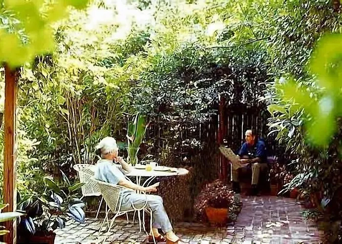 B&B only: Fairchild House Bed & Breakfast